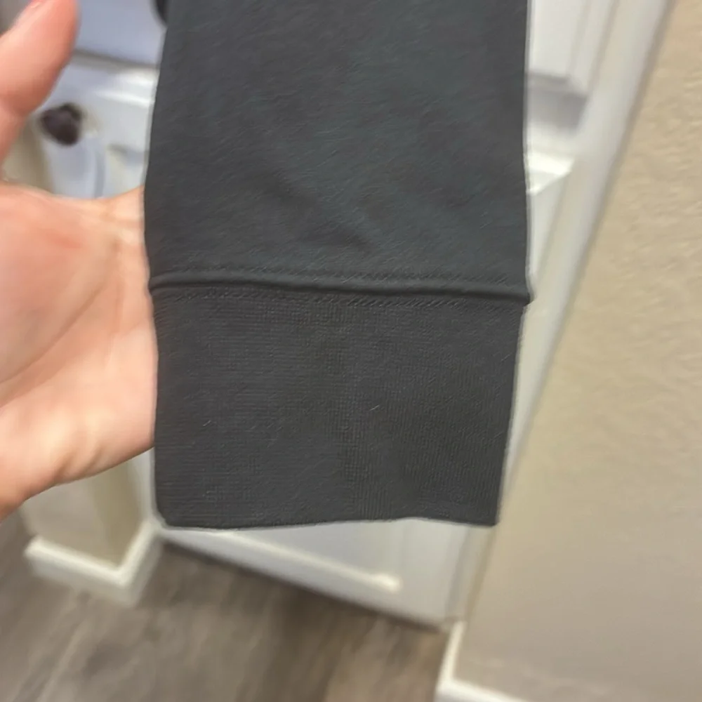 Nike Black hooded sweatshirt with white logo NWT - Picture 5 of 12